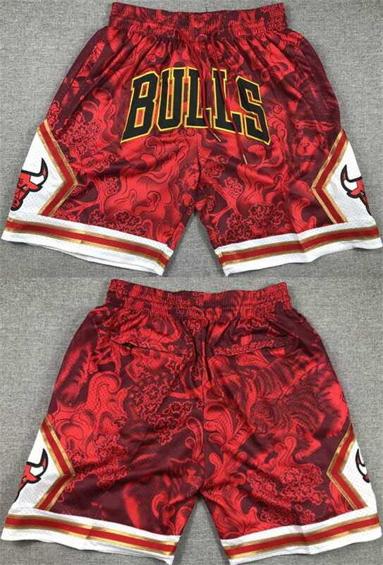 Mens Chicago Bulls Red Shorts (Run Small)